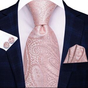 💗Pink Paisley Tie, Cuff Links and Pocket Square Set